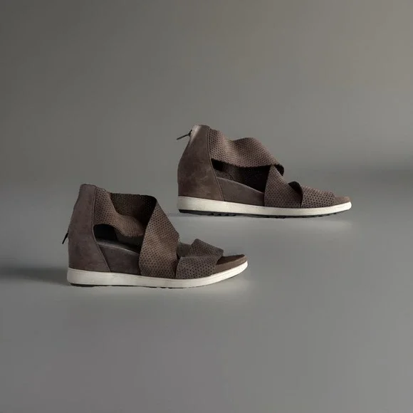 Eileen Fisher Taupe Gray Strap Platform Sandal Shoe Women's 8 Suede Perforated - Picture 9 of 10